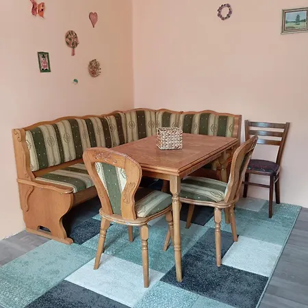 Ve Vejprtech *